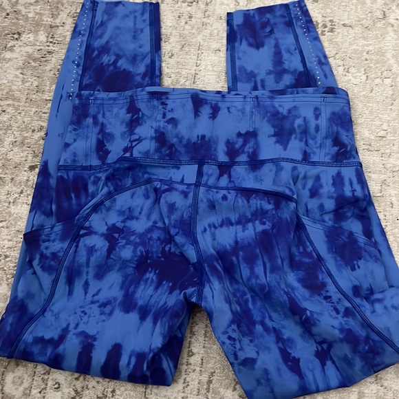 Lululemon sz8 pants and visor & scrunchie - Picture 4 of 7